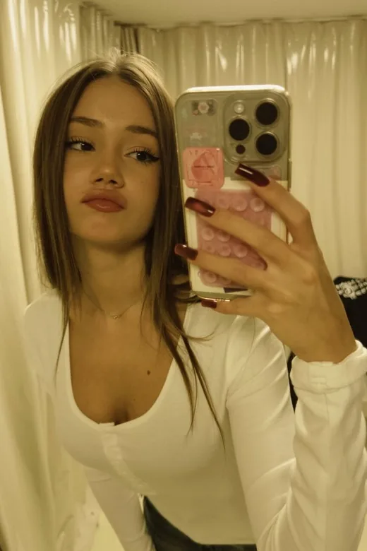 Carmen, 25 años, soltera en Murcia, El Centro